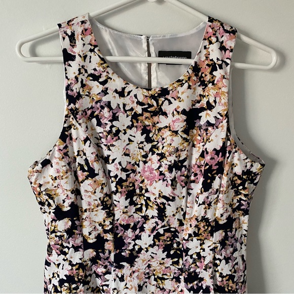 Liz Claiborne Sleeveless Floral Dress- NWOT - Picture 2 of 6